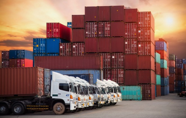 От выбора транспортного средства до логистики: Особенности перевозки крупногатейных грузов